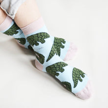 Pangolin Bamboo Socks – Save the Pangolins