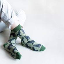 Wolf Bamboo Socks – Save the Wolves