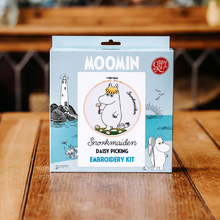 Moomin Embroidery Kit - Snorkmaiden Daisy Picking
