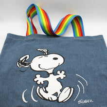 Peanuts Be Happy Tote - inside pocket