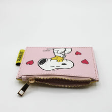 Peanuts Love Zip Purse - in hand