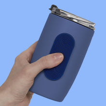 Speks Slabs tab groove blue sensory sticker on a cup