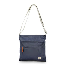 Kennington B Crossbody Sustainable Medium Midnight