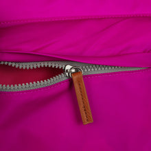Kennington B Crossbody Sustainable Medium Candy