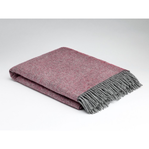 McNutt Home Cosy Rose Throw